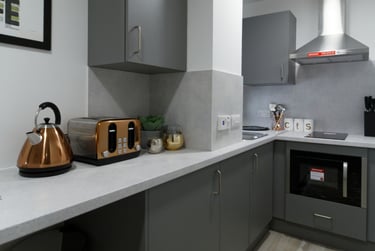 Classic Studio at Oldway Centre, 39 High Street, City Centre, Swansea, SA11LA - Image 6